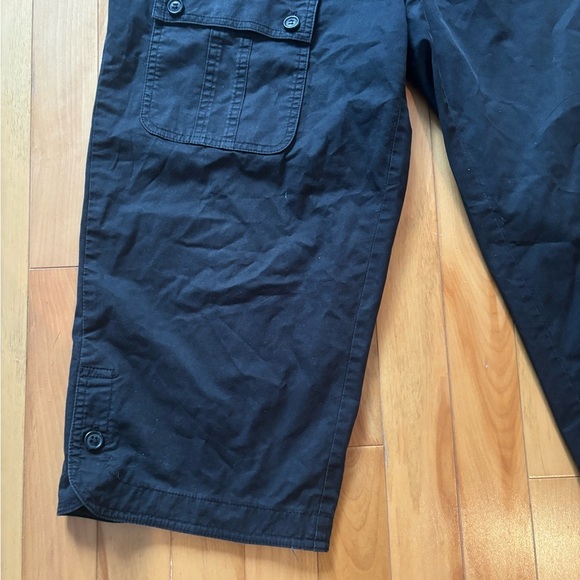 Black Capri Straight Pants - Picture 2 of 4